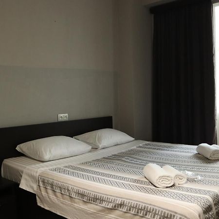 Appartamento Erekle 8/10 Tbilisi Esterno foto