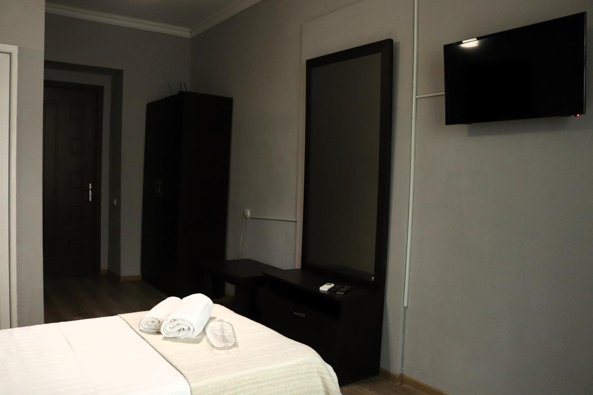 Appartamento Erekle 8/10 Tbilisi Esterno foto